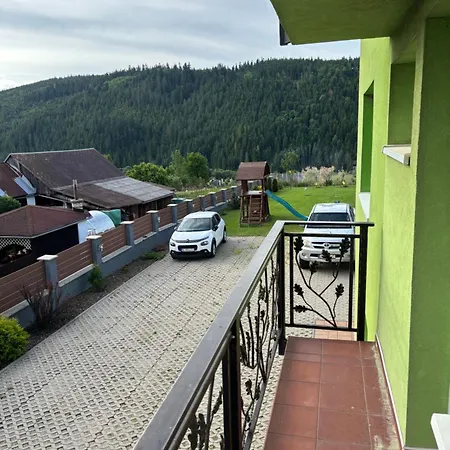 Zeleny Domcek Pensión Heľpa