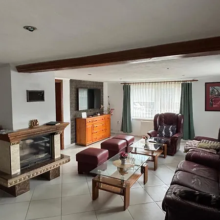 Zeleny Domcek Pensión Heľpa