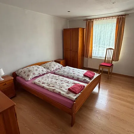 ゲストハウス Zeleny Domcek Heľpa